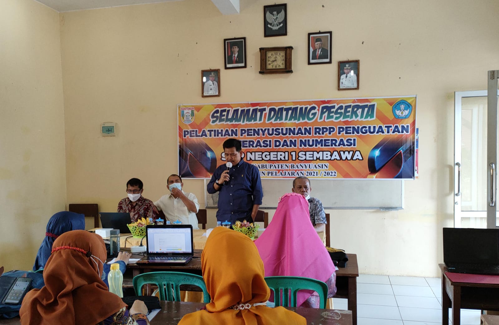 PELATIHAN PENYUSUNAN RPP PENGUATAN LITERASI DAN NUMERASI BAGI GURU SMPN 1 SEMBAWA